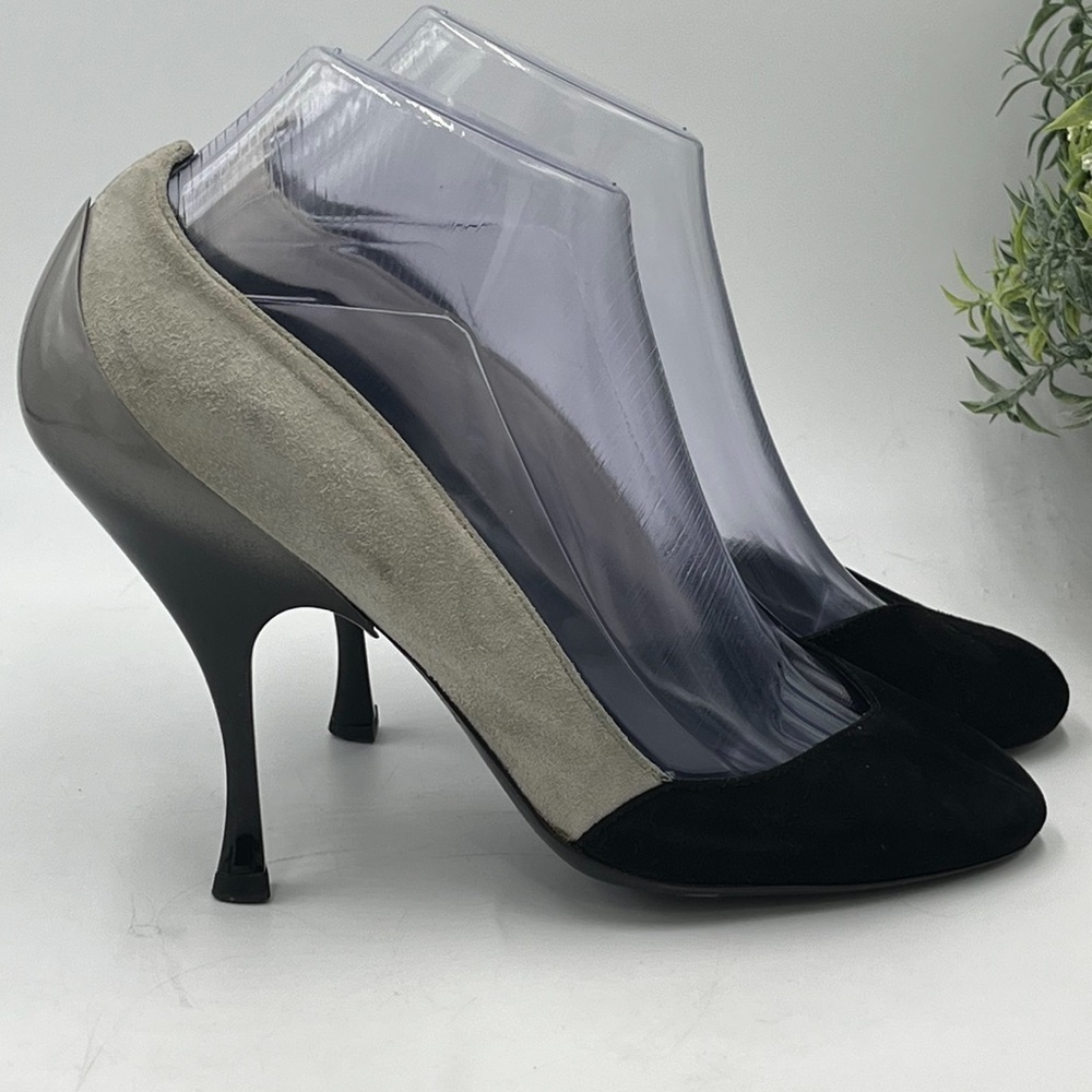 Miu Miu Suede & Patent Leather Black‎ and Gray Ombre Pumps Heels Sz 36.5/6 US